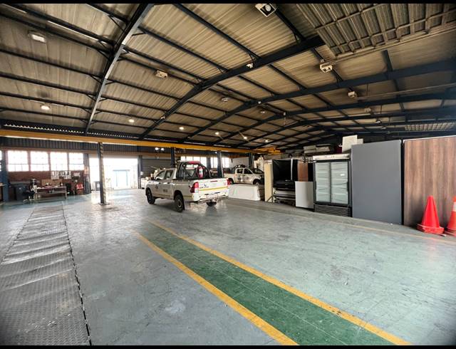 18,286M² FACTORY TO LET IN ROODEKOP